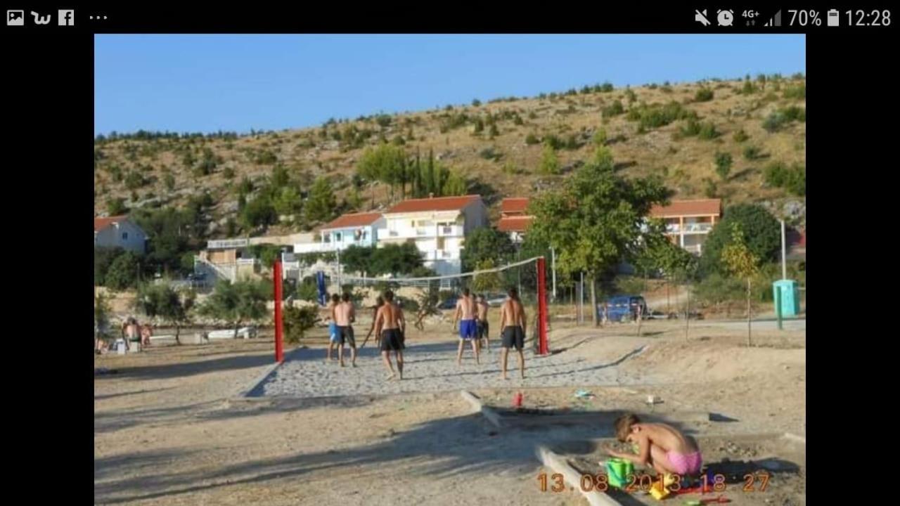 Apartmani Ana - Meka Draga Obrovac Exteriör bild