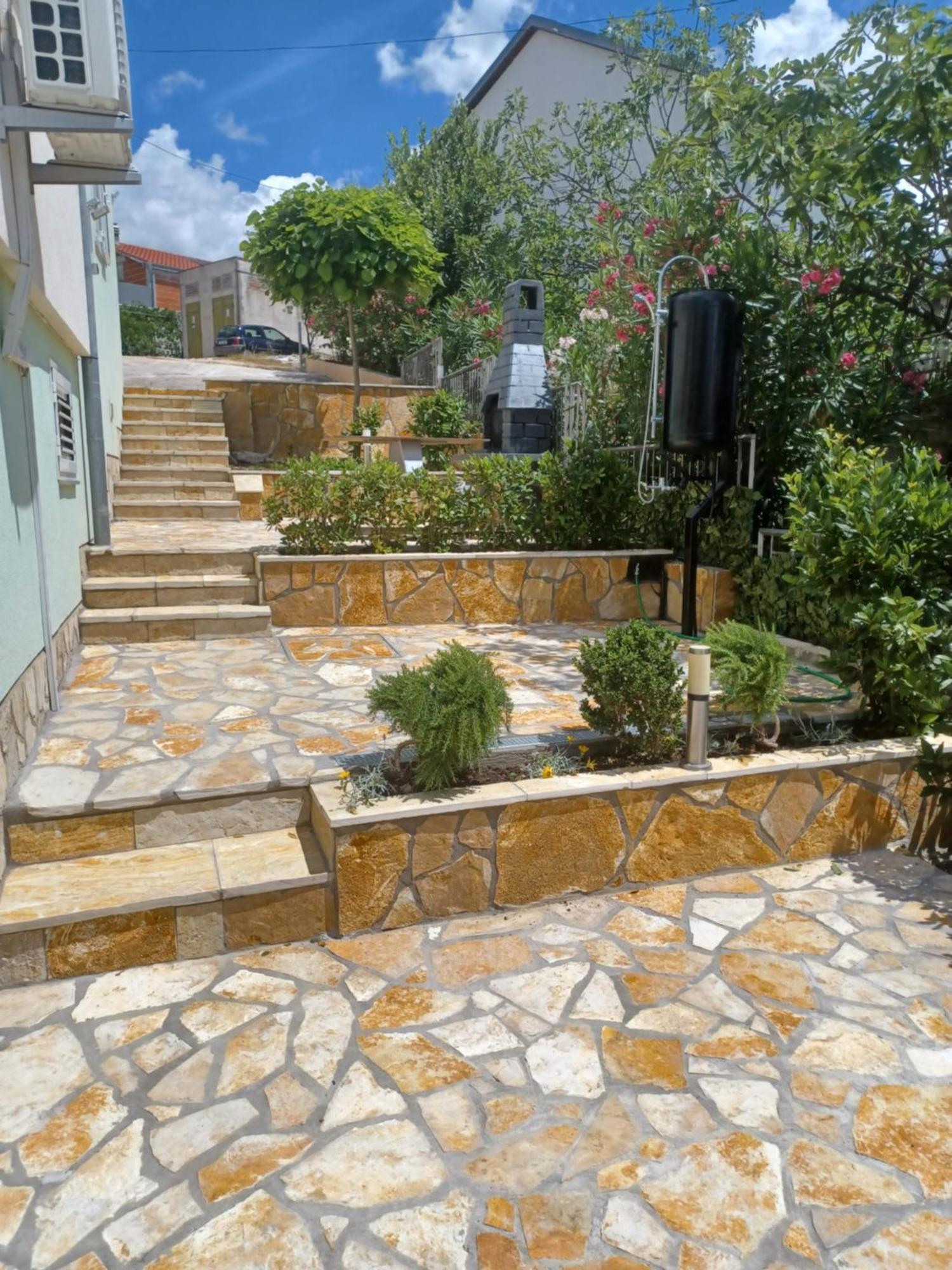 Apartmani Ana - Meka Draga Obrovac Exteriör bild