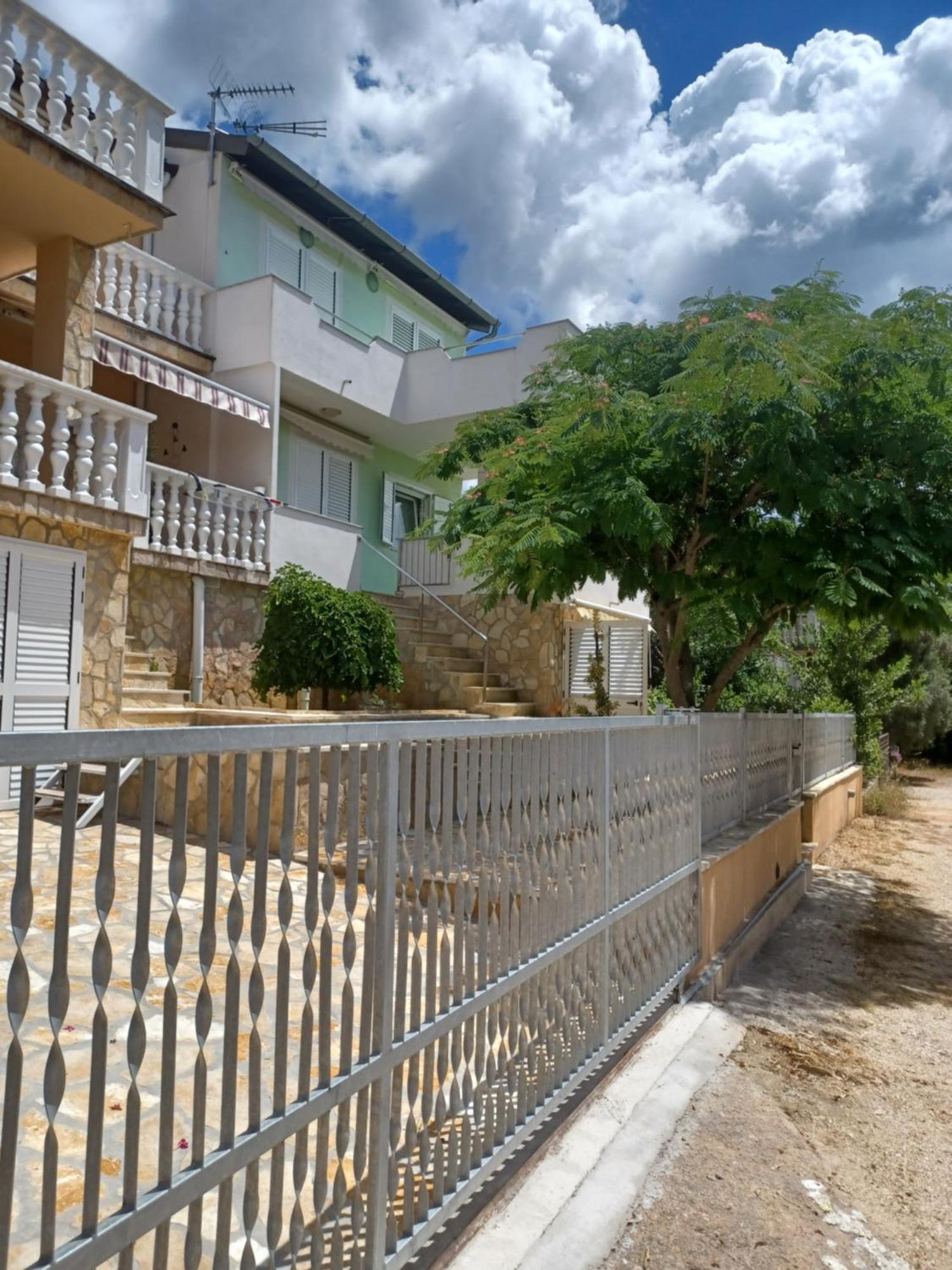 Apartmani Ana - Meka Draga Obrovac Exteriör bild