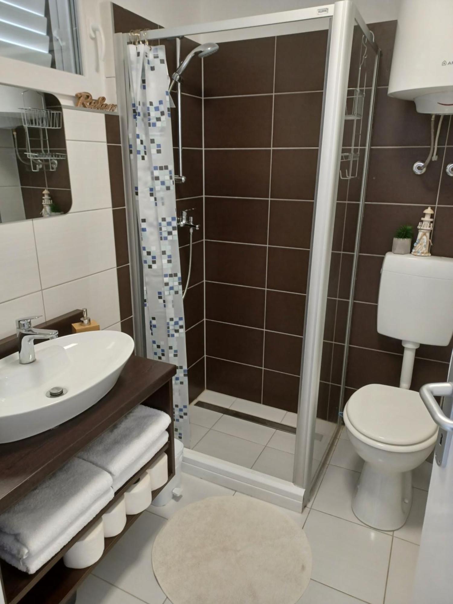 Apartmani Ana - Meka Draga Obrovac Exteriör bild