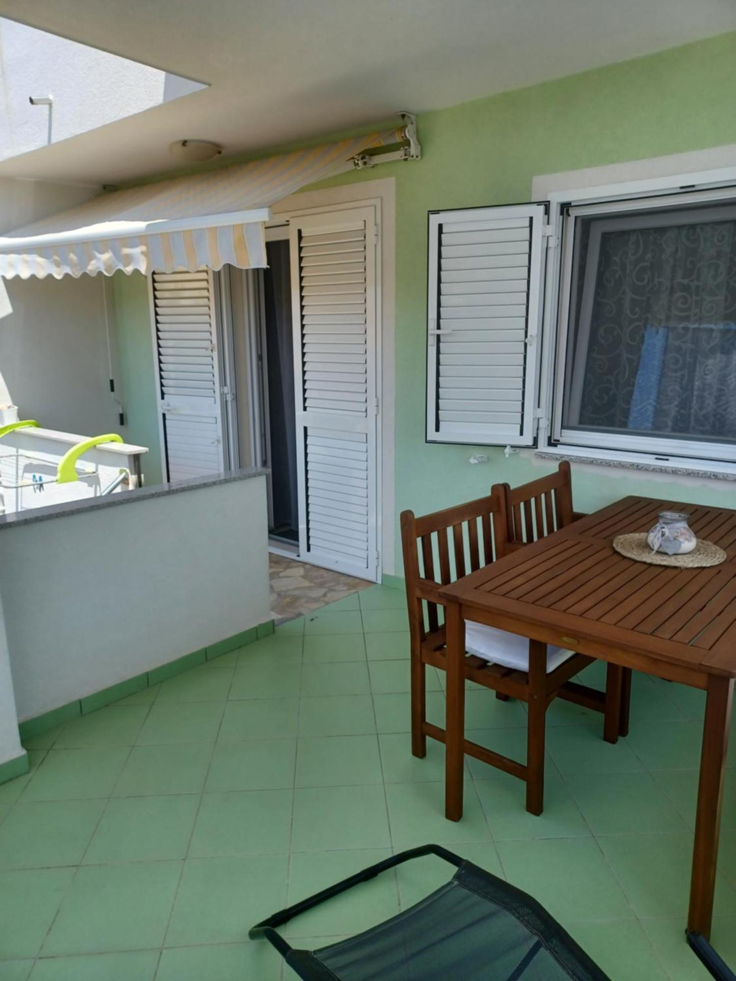 Apartmani Ana - Meka Draga Obrovac Exteriör bild